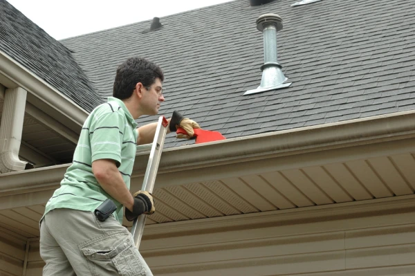 8 Negative Outcomes of Neglecting Gutter Maintenance